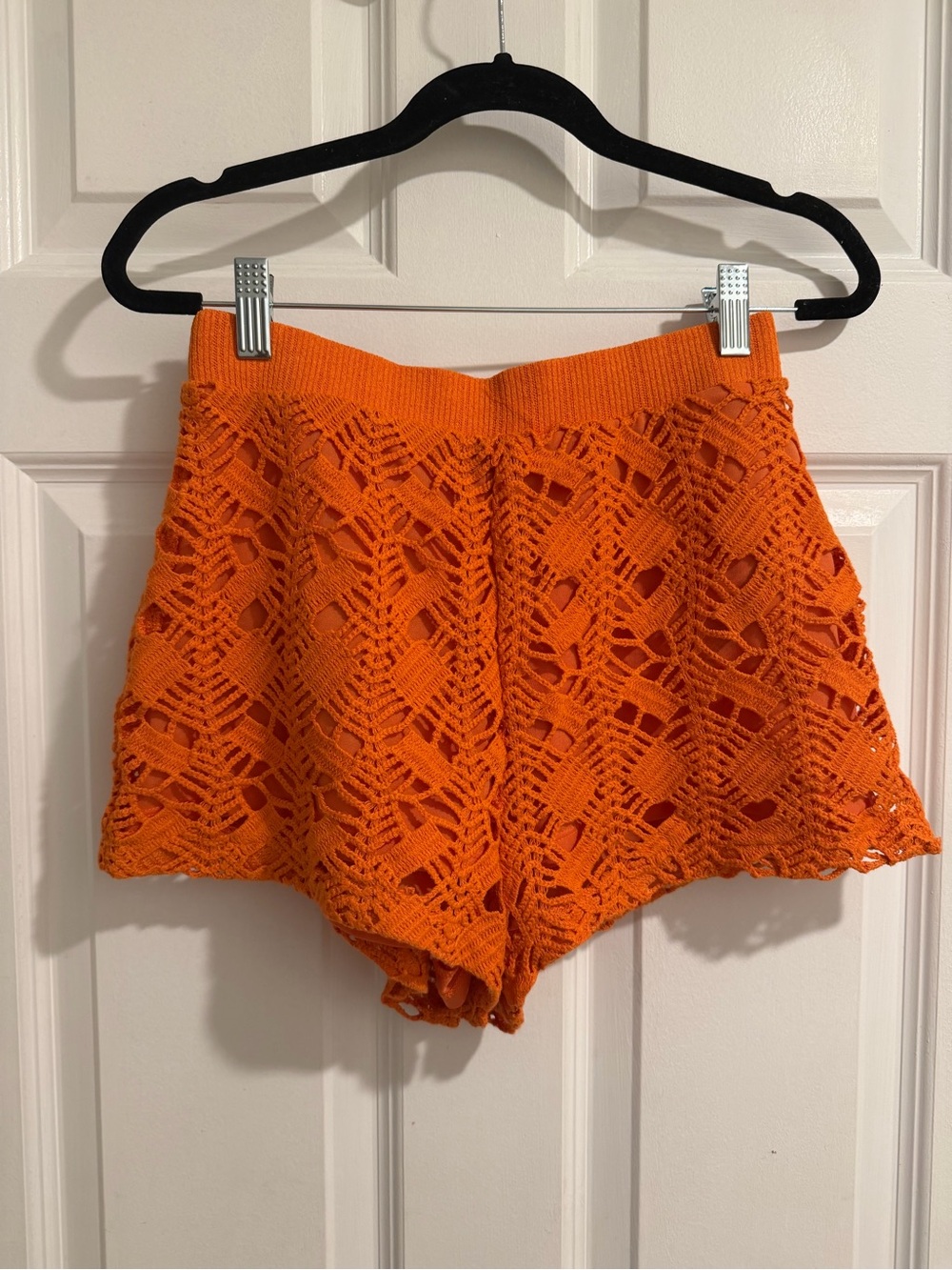 Zara Orange Crochet High-Waisted Shorts 🍊🧡